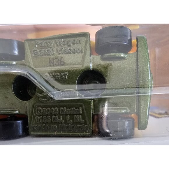 2021 Hot Wheels Teenage Mutant Ninja Turtles Party Van, Screen Time - Picture 5 of 6